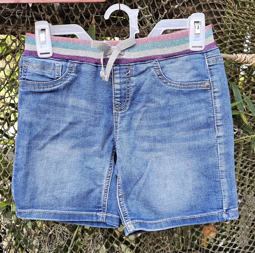 Vigoss Denim Blue Shorts With Multi Color waist band Sz 12.
